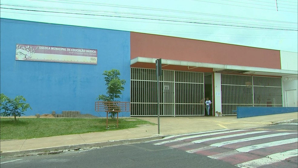 Escola Municipal de Ensino Básico Professor Mitermayr Alves Barbosa em Franca (SP) — Foto: José Augusto Junior/EPTV