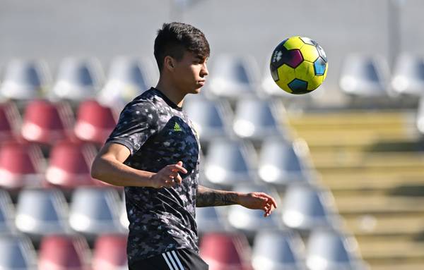 Cruzeiro avança em negociação com Juventus por Kaio Jorge; jogador dá ok ao clube