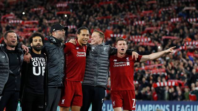 Profecia: fora do jogo, Salah usou camisa com os dizeres "nós nunca desistimos"