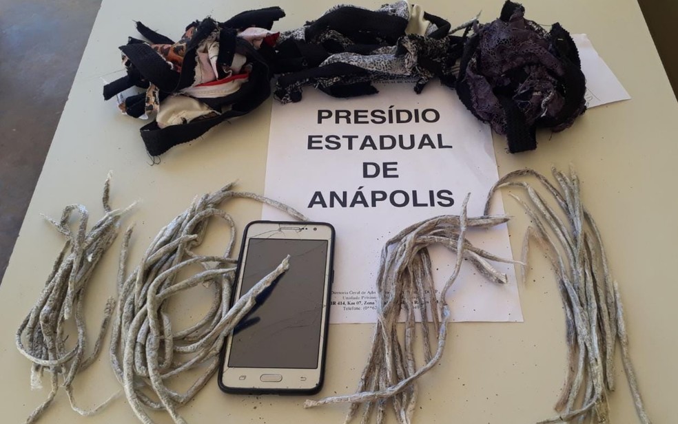 Quatro mulheres são presas suspeitas de tentar entrar em presídio com maconha escondida na costura da calcinha — Foto: DGAP/Divulgação