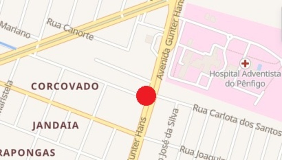 Local da colisão entre carro e moto. — Foto: Reprodução