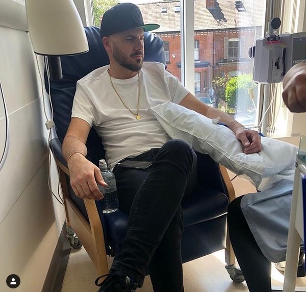 O DJ Pete Zorba em seu tratamento (Foto: Instagram)