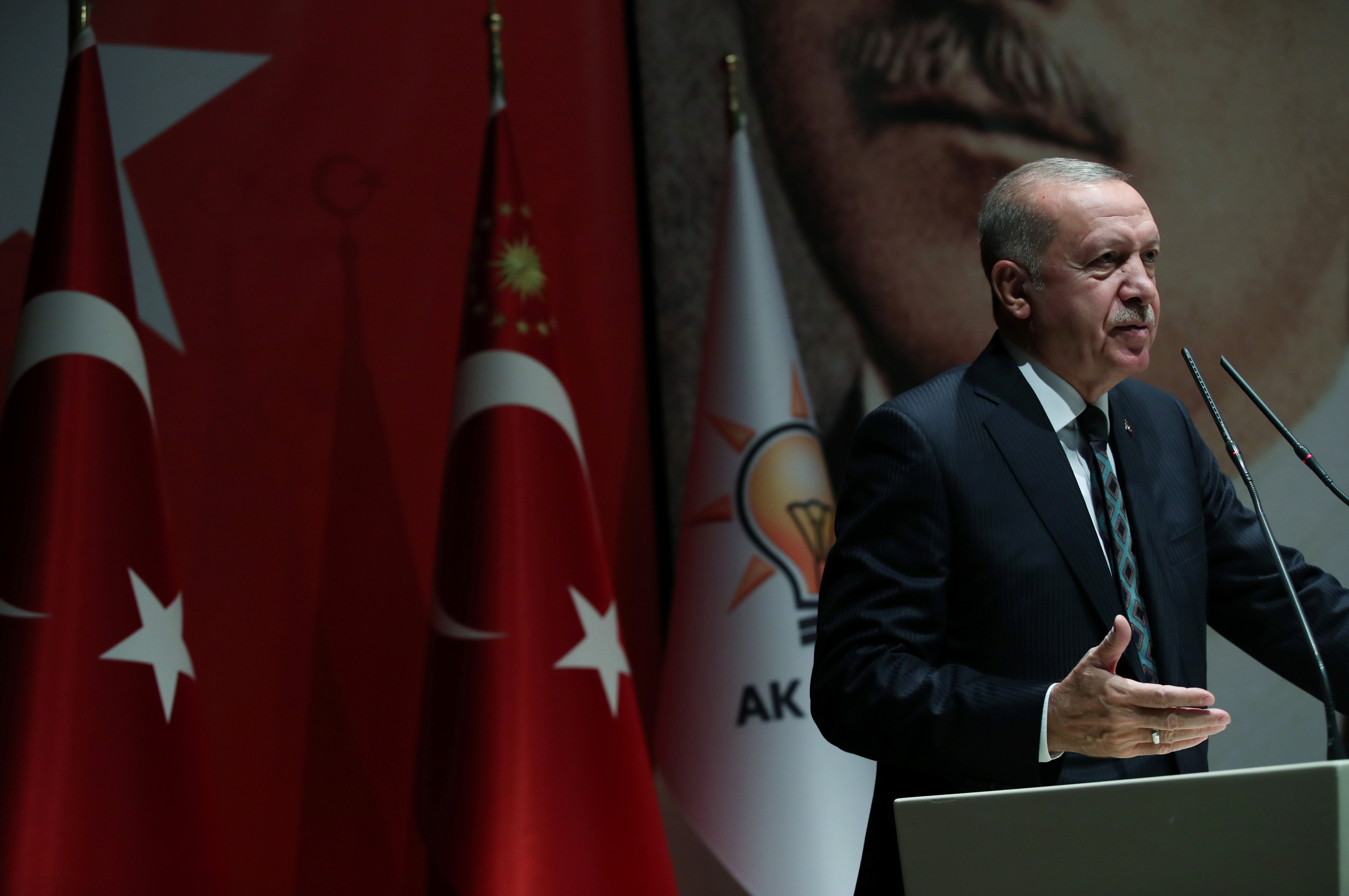 MUNDO Erdogan, da Turquia, ameaça a Europa com fluxo de migrantes em resposta às críticas por ofensiva na Síria | Urandir | News 2019 10 10t105745z 183942370 rc140f2b69a0 rtrmadp 3 syria security turkey erdogan urandir MUNDO Erdogan, da Turquia, ameaça a Europa com fluxo de migrantes em resposta às críticas por ofensiva na Síria