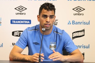 Grêmio rechaça desconfiança e usa derrota para fortalecer grupo