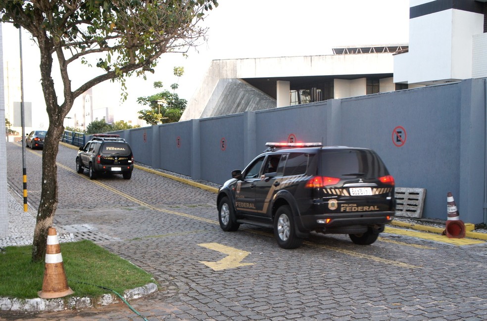 Operação da PF cumpre mandados de busca em dois endereços de Natal — Foto: PF/Divulgação