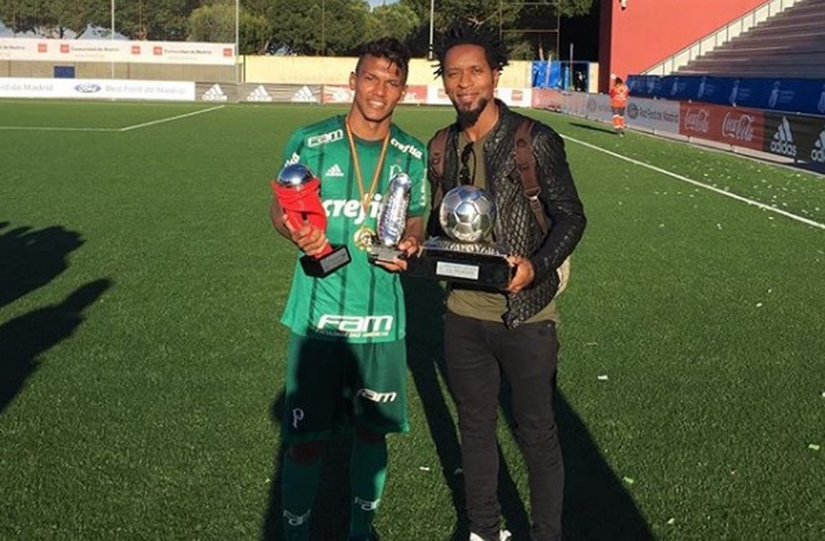 Com nome de craque e caminhando para uma Copinha aos 16 anos, Gabriel Veron deve ser a joia da base palmeirense, em 2019