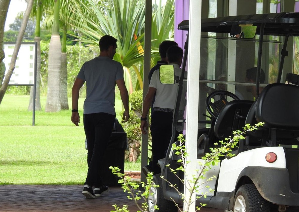 Com Boselli no CT, elenco do Corinthians faz testes físicos em segundo treino do ano