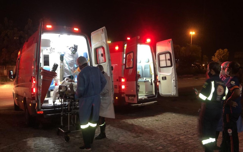 Idosa precisou ser entubada na base do Samu — Foto: Arquivo Pessoal