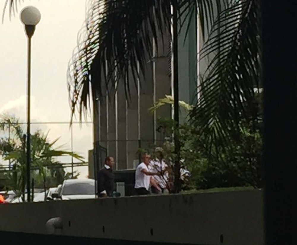  Pais de Neymar e Lucas Lima visitam Academia para negociar com Palmeiras