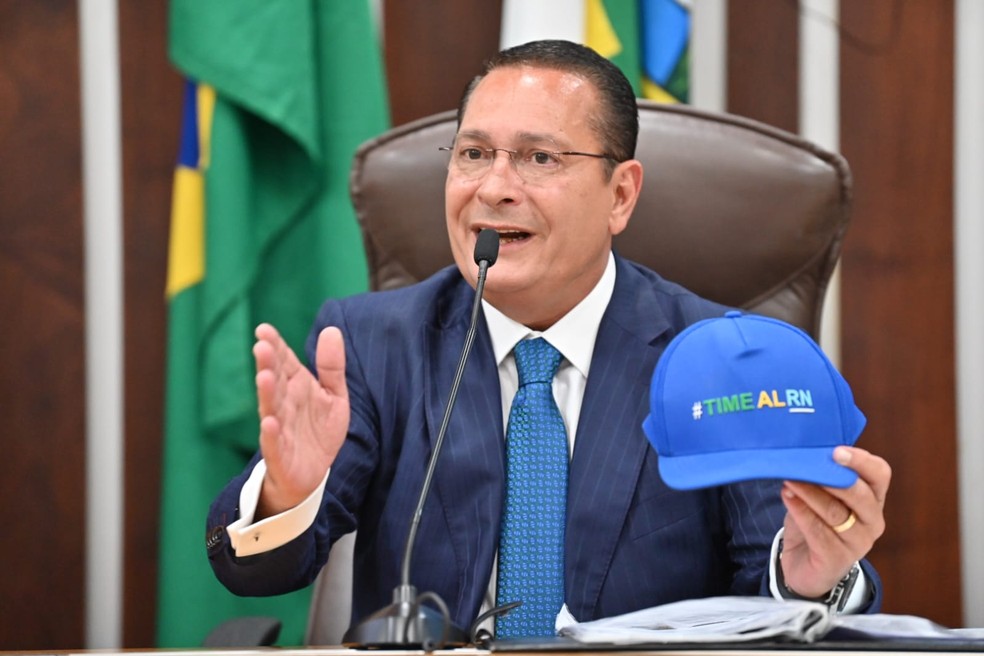 Ezequiel Ferreira (PSDB) é reeleito presidente da Assembleia Legislativa do RN por mais quatro anos | Rio Grande do Norte | G1