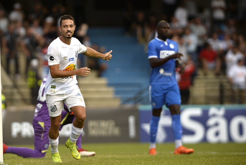 Jean Mota é o maior finalizador do Santos no Paulistão — Foto: Marcos Ribolli