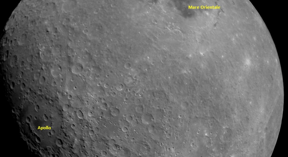 Lado oculto da Lua durante aproximaÃ§Ã£o da sonda Chandrayaan-2 â Foto: ISRO