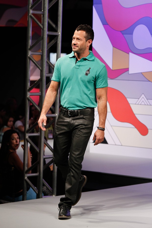 http://s2.glbimg.com/hQCvKdejC9EPYftSYBTFMZvZ3_Y=/620x0/top/s.glbimg.com/jo/eg/f/original/2014/02/19/malvino_salvador-4480.jpg