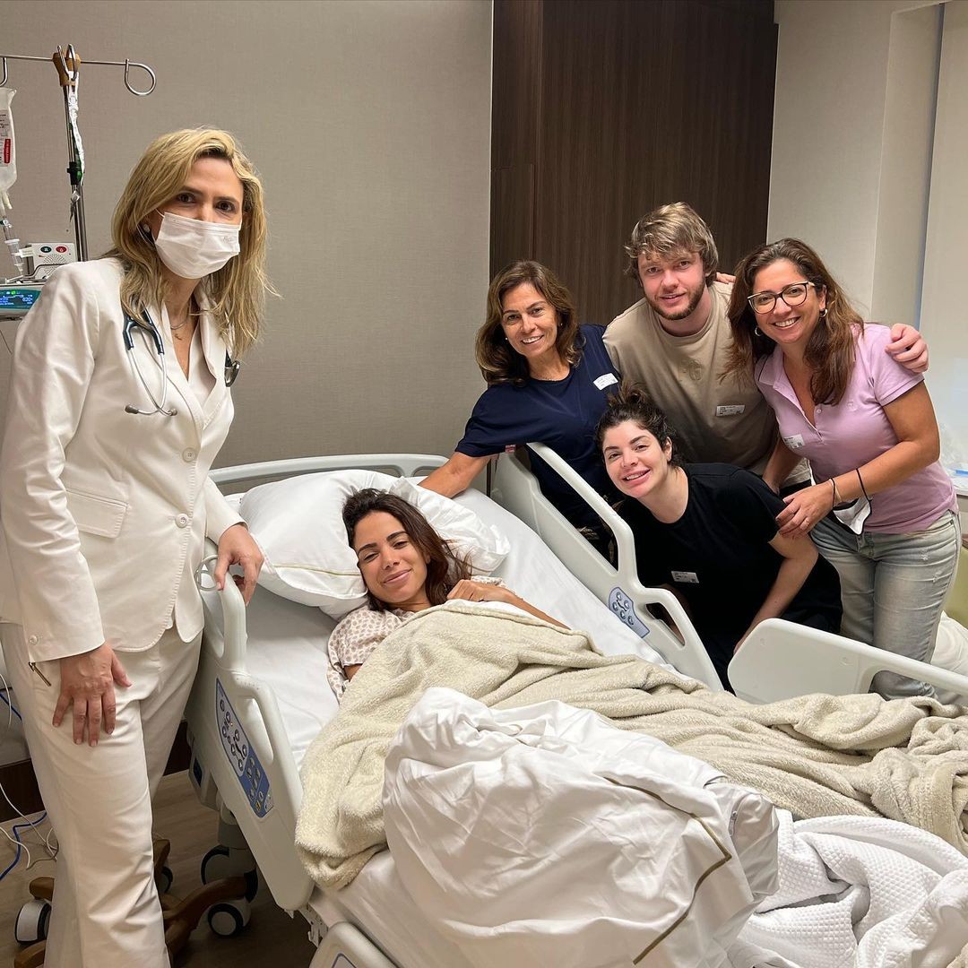 Anitta recebeu alta hospitalar e fez longo agradecimento (Foto: Reprodução/Instagram)
