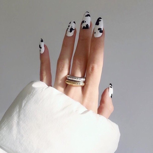 Manicure de vaca vira tendência fofa — e até Kendall Jenner quer testar -  Revista Glamour | Unhas