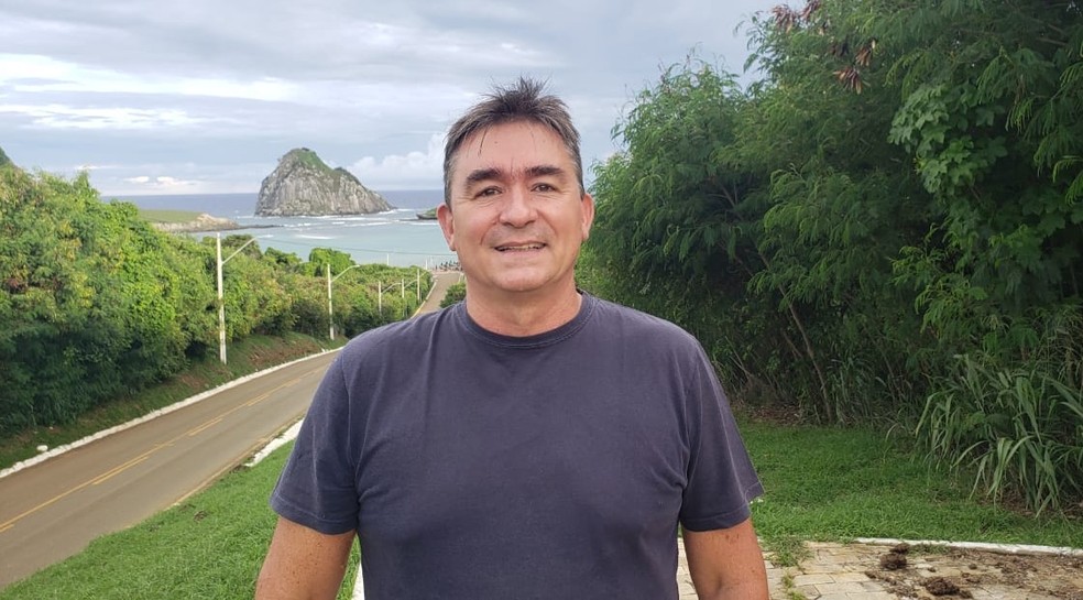 Secretário José Bertotti defendeu que ilha pertence a Pernambuco — Foto: Ana Clara Marinho/TV Globo