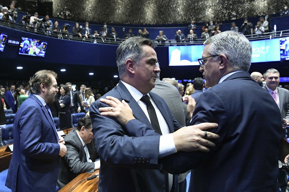 O presidente do PP, Ciro Nogueira, e o ministro Alexandre Padilha