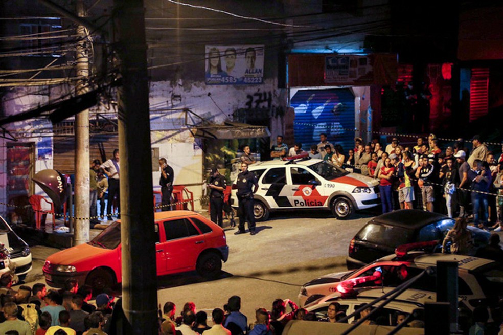 Um dos locais da série de ataques em Osasco e Barueri — Foto: Edison Temoteo/Futura Press/Estadão Conteúdo