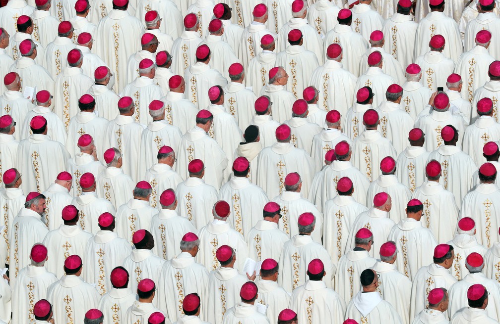14 de outubro â Bispos participam de uma missa para canonizaÃ§Ã£o do Papa Paulo VI e do arcebispo de El Salvador, Oscar Romero, no Vaticano â Foto: Alessandro Bianchi/Reuters