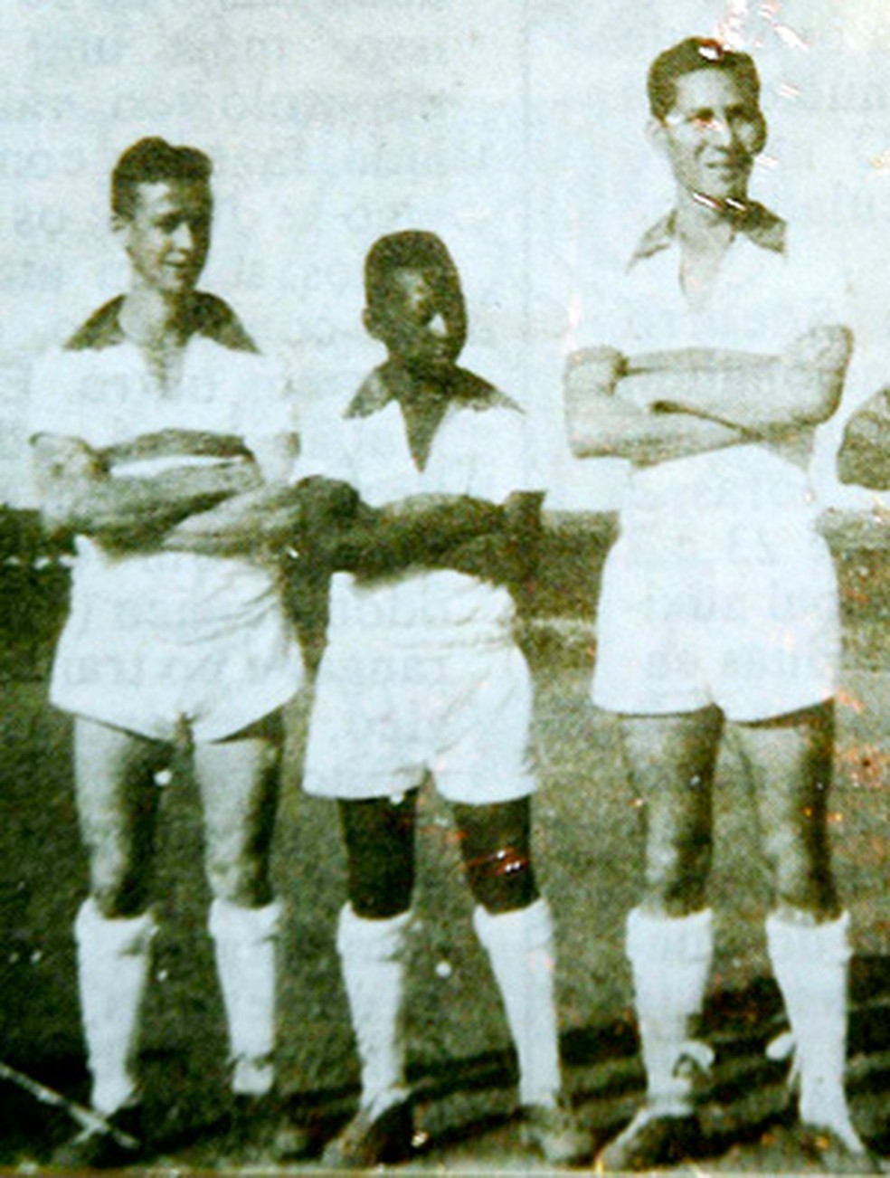 Pelé jogando pelo São Paulo da Vila Curuçá, em Bauru — Foto: Arquivo pessoal