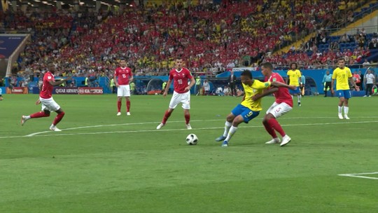 Paulo Cesar Oliveira analisa lances polêmicos e VAR na estreia da Seleção