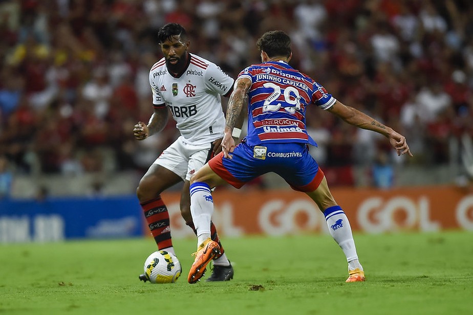 Desfalques pesam, Flamengo perde para o Fortaleza e chega a quatro jogos sem  vit&Atilde;&sup3;ria no Brasileiro | Flamengo | O Globo