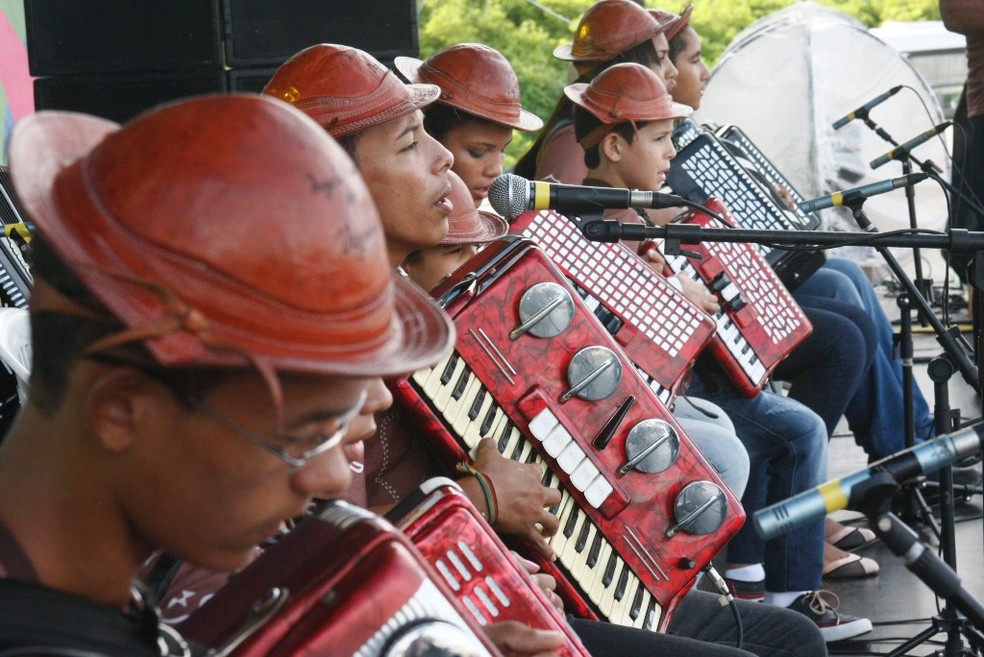 Orquestra Sinfônica do Museu do Vaqueiro é formada por 22 crianças e adolescentes (Foto: Divulgação)