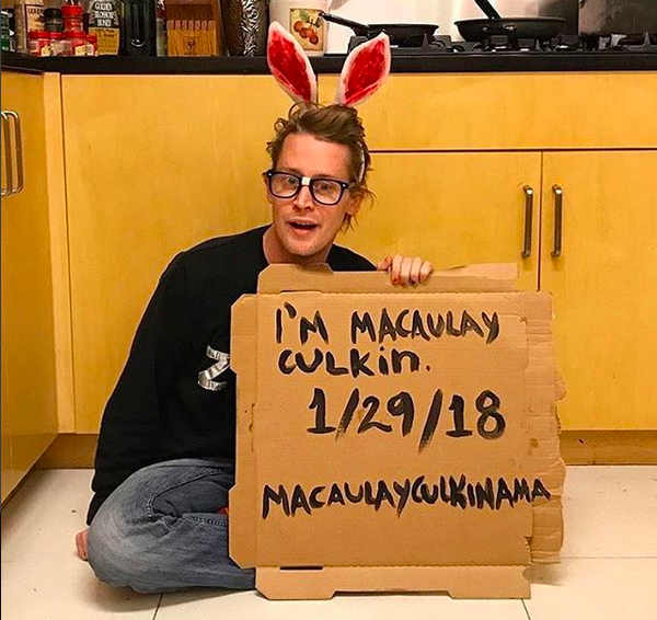 O ator Macaulay Culkin, hoje aos 37 anos, em foto de sua entrevista com os usuários do site Reddit (Foto: Instagram)
