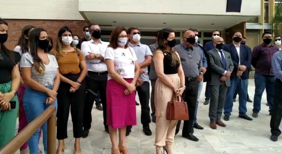 Advogados realizam protestos para retomada de trabalho presencial no Fórum em Petrolina. — Foto: Reprodução