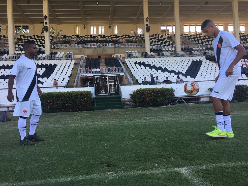 Lucas Santos (esq) e Marrony (dir) (Foto: Fábio Cardoso/GloboEsporte.com)
