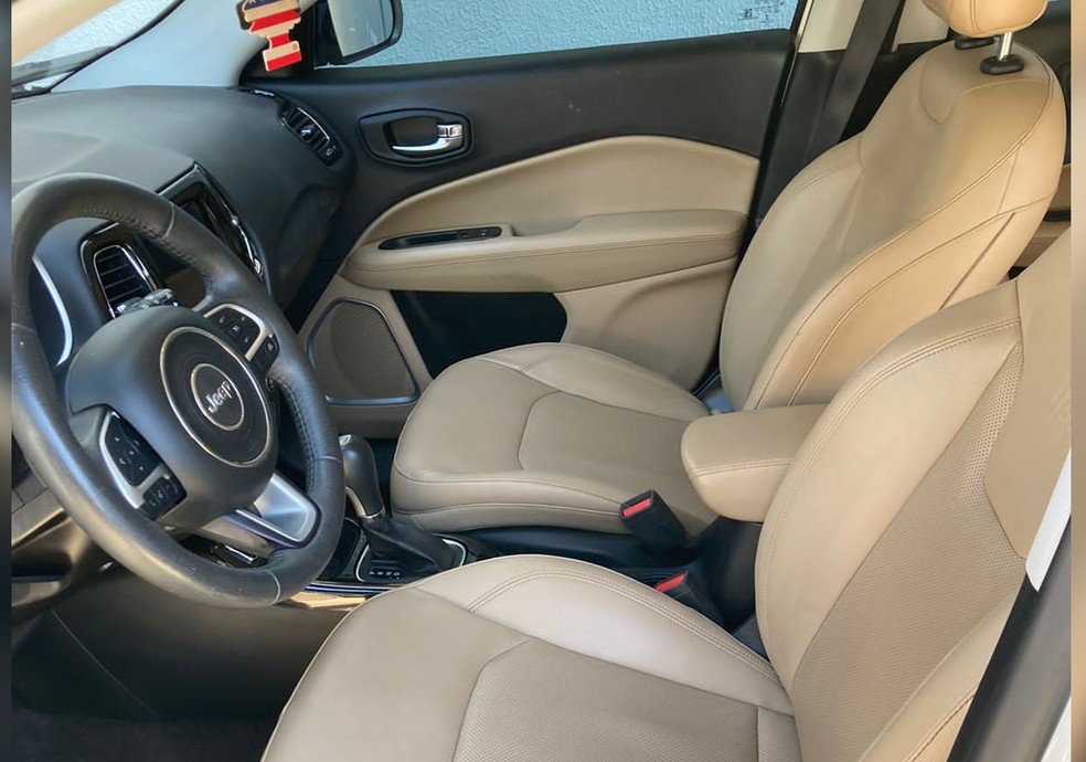 Carro de luxo é apreendido em operação contra suspeitos de aplicar golpe por aplicativo, em Goiânia, Goiás — Foto: Reprodução/Polícia Civil
