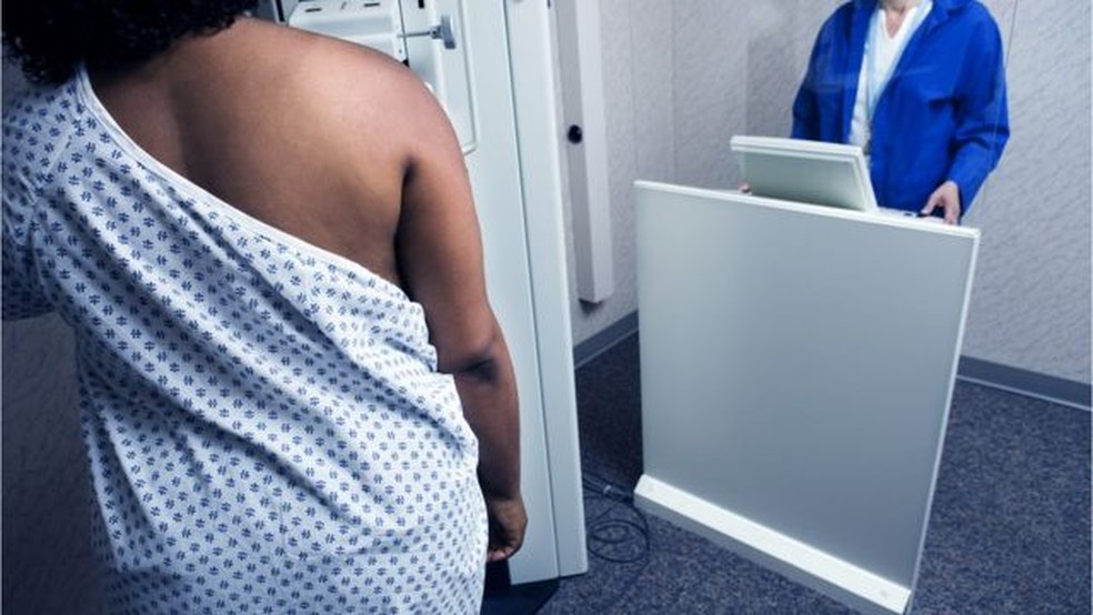 Exames de mamografia e preventivos são oferecidos para mulheres em Araçatuba (SP) — Foto: Getty Images via BBC/Arquivo