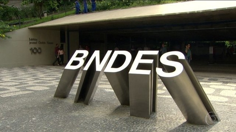 Sede do Banco Nacional de Desenvolvimento Econômico e Social (BNDES) fica no Centro do Rio de Janeiro — Foto: Reprodução/JN