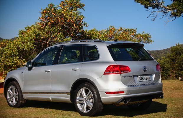 Touareg e CC ficam até R$ 40 mil mais baratos