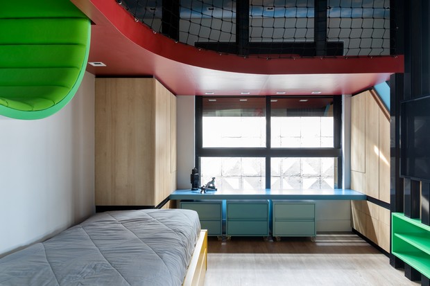 243 m² apartamento térreo tem cara de casa e décor sóbrio (Foto: FOTOS FABIO JR SEVERO )