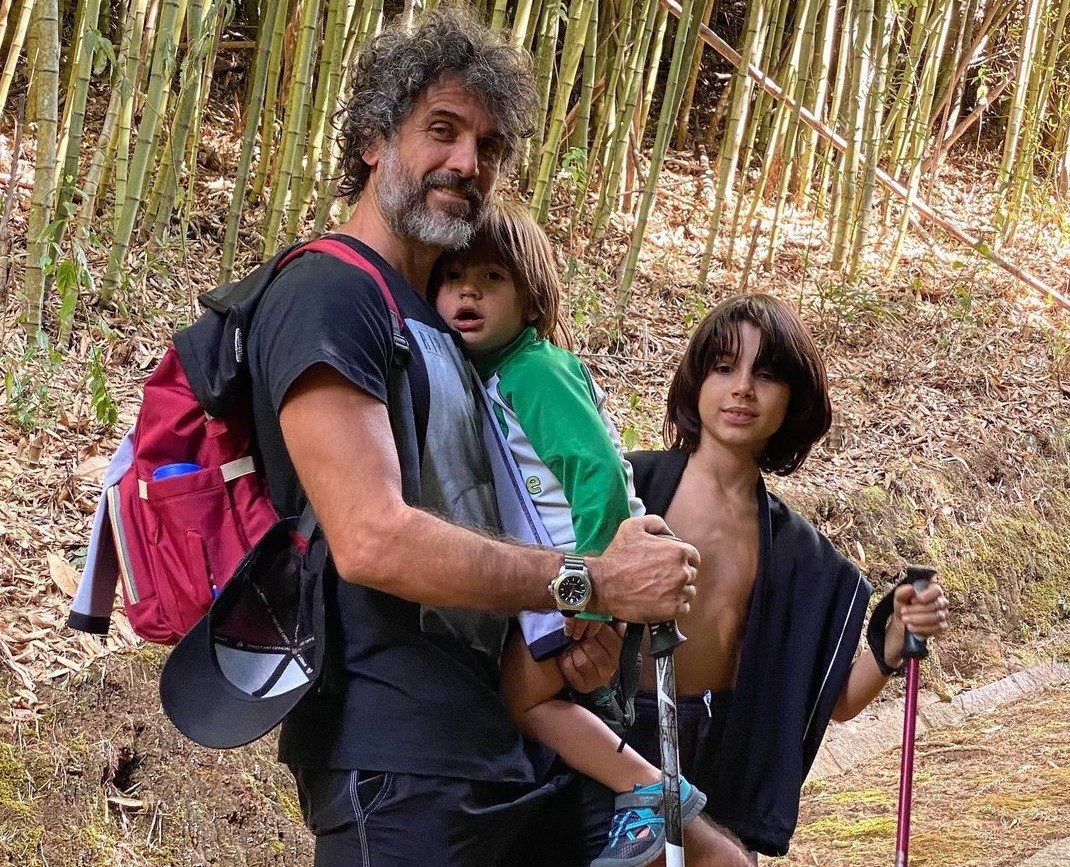 Eriberto Leão com os filhos, Gael e João (Foto: Reprodução/Instagram)