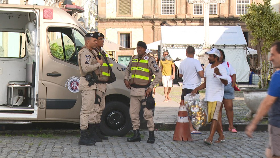 Segurança é reforçada no Pelourinho, em Salvador, após assalto e agressão a turistas — Foto: TV Bahia