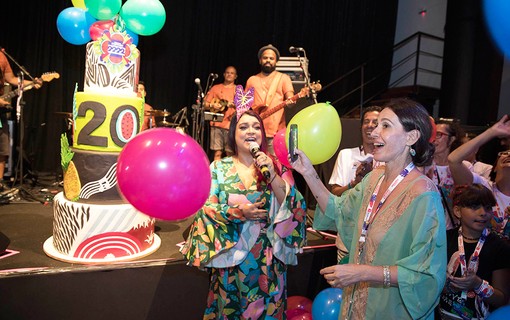 Preta Gil comemora o Carnaval no Camarote do Expresso 2222