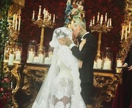 Kourtney Kardashian se casa com Travis Barker na Itália