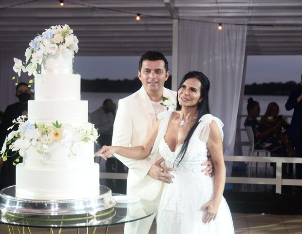 Casamento de Gretchen e Esdras de Souza (Foto: AgNews)
