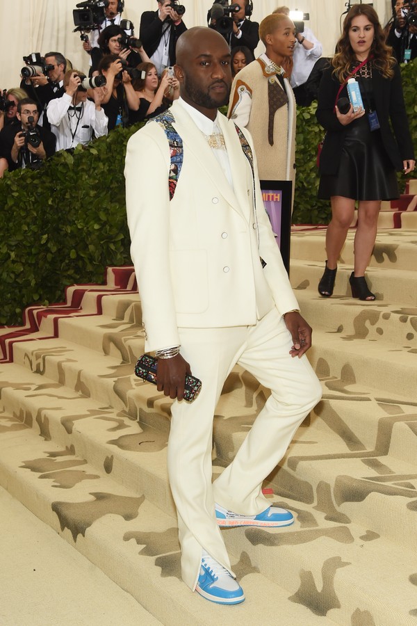 NEW YORK, NY - MAY 07:  Virgil Abloh attends the Heavenly Bodies: Fashion & The Catholic Imagination Costume Institute Gala at The Metropolitan Museum of Art on May 7, 2018 in New York City.  (Photo by Jamie McCarthy/Getty Images) (Foto: Getty Images)