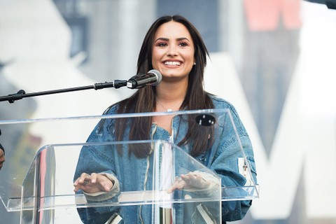 A cantora Demi Lovato também discursou no Women´s March
