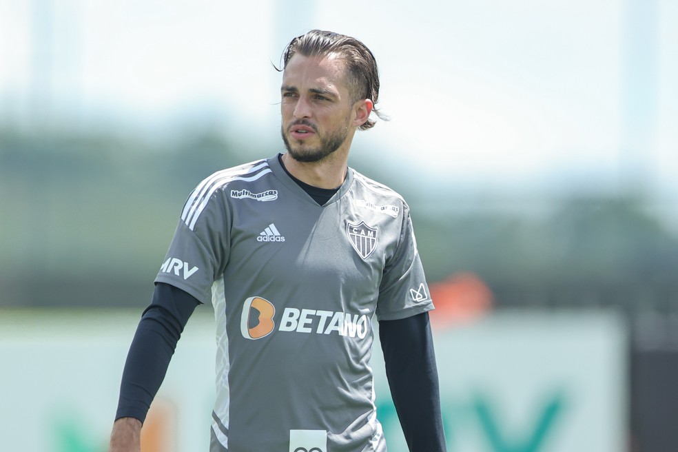 Meia do Atlético-MG, Hyoran nega ter recebido oferta do Corinthians e projeta ano: 