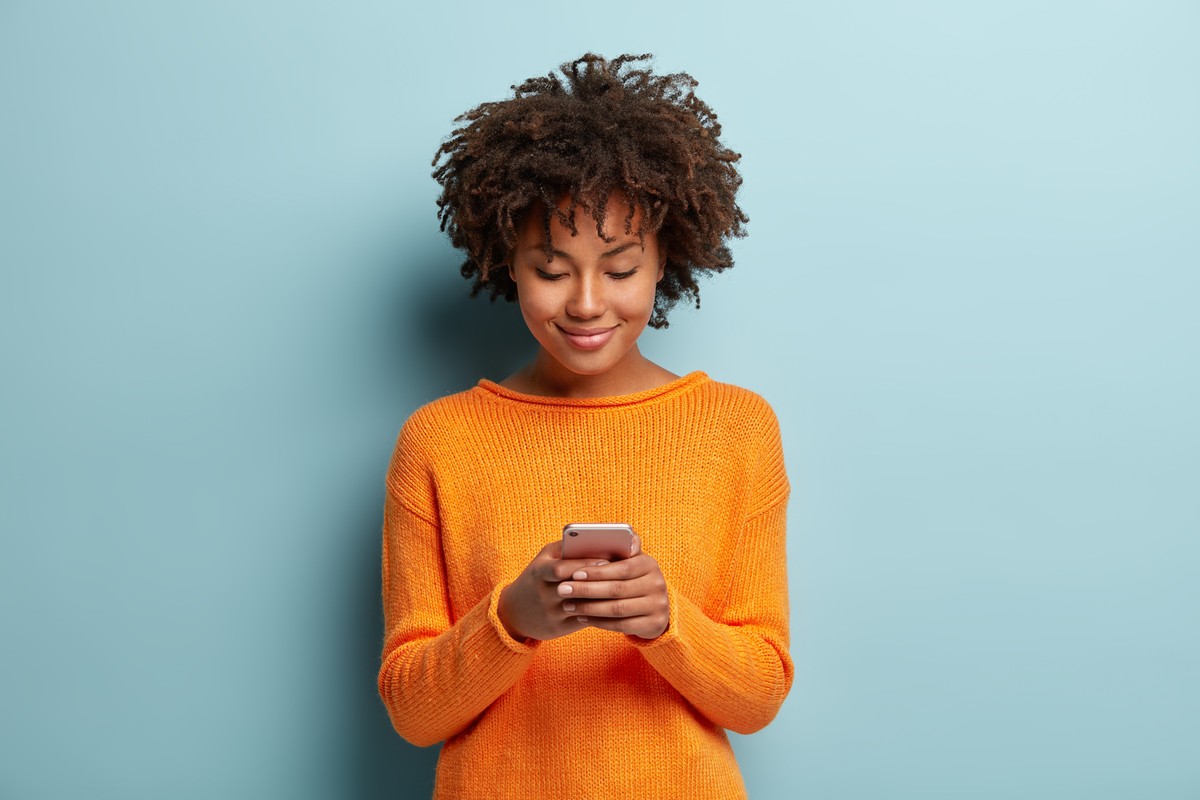 Aniversário Submarino: site oferece descontos nos cinco melhores iPhones