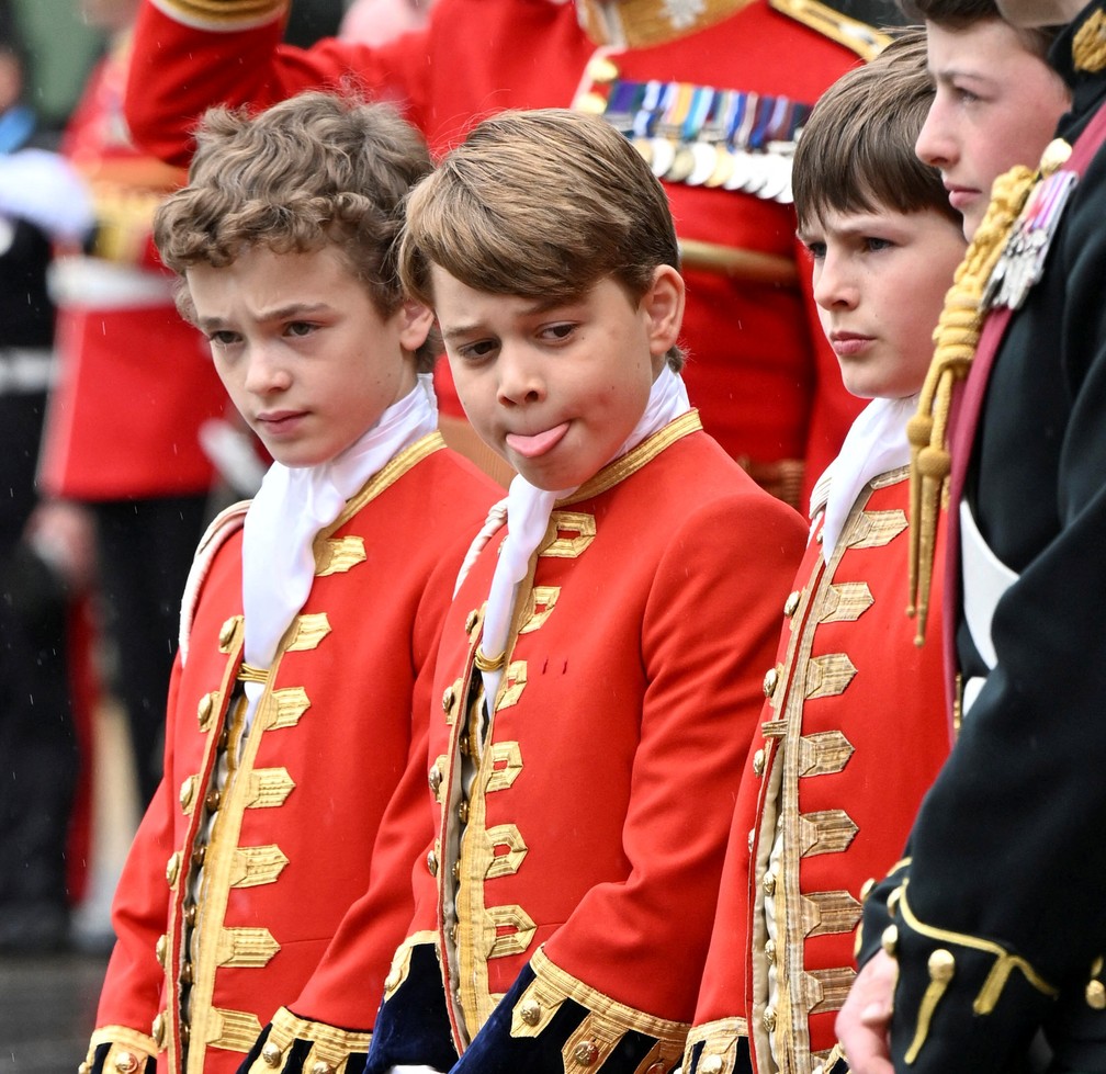 O príncipe George na cerimônia de coroação do rei Charles III e da rainha Camilla, na Abadia de Westminster, em Londres, em 6 de maio de 2023 — Foto:  Andy Stenning/Pool via Reuters