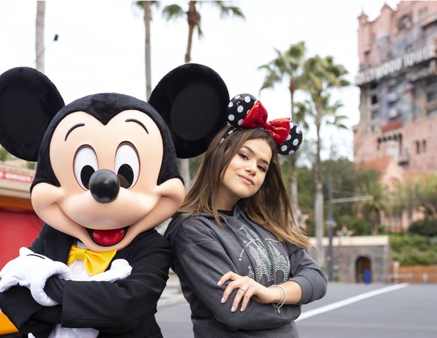 Mickey Mouse e Maisa no Disney´s Hollywood Studios (Foto: Charlene Guilliams/ Walt Disney World Resort)