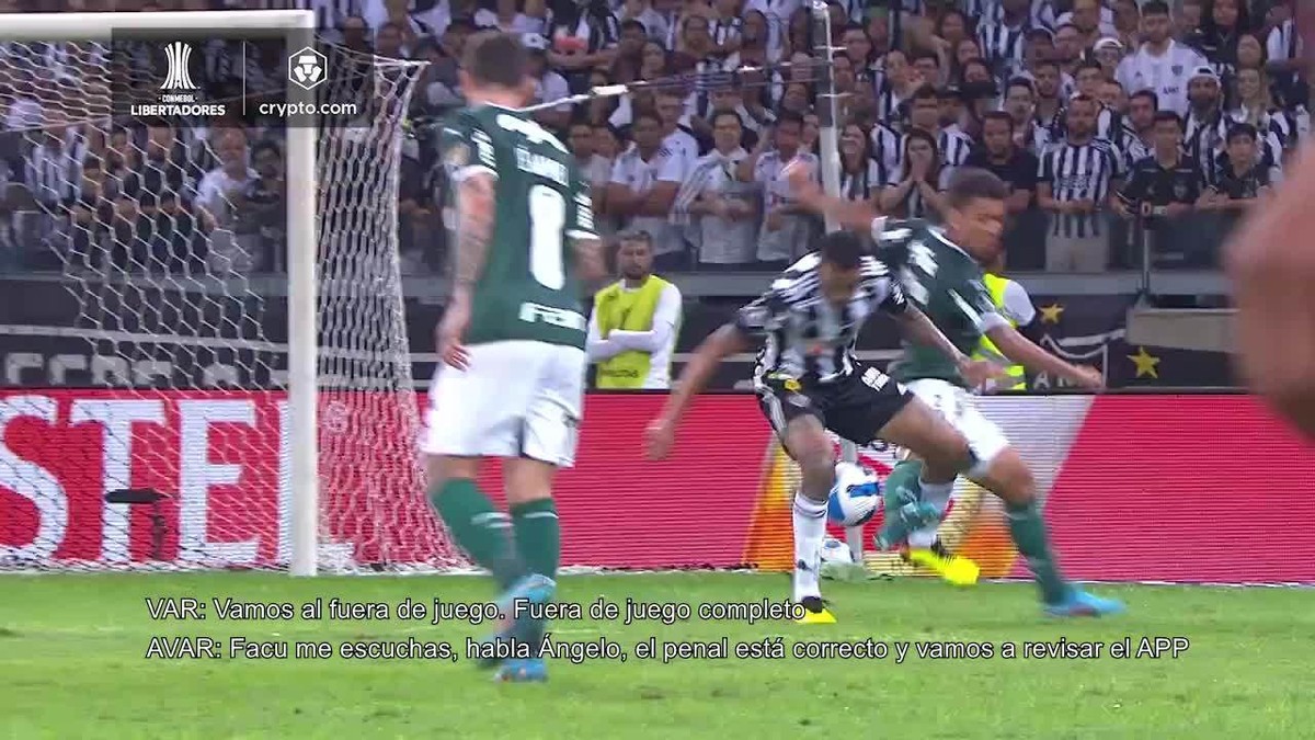 Atlético MG x Palmeiras Conmebol libera áudio do VAR em pênalti para o Galo assista à análise