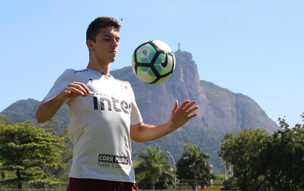 Shaylon é opção do São Paulo para enfrentar o Vasco no Rio de Janeiro (Foto: Rubens Chiri / site oficial do SPFC)