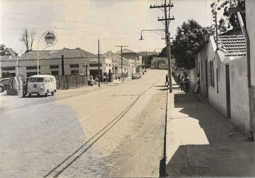 Rua do Comércio, em Votorantim, em 1964 — Foto: Cesar Silva/Arquivo pessoal