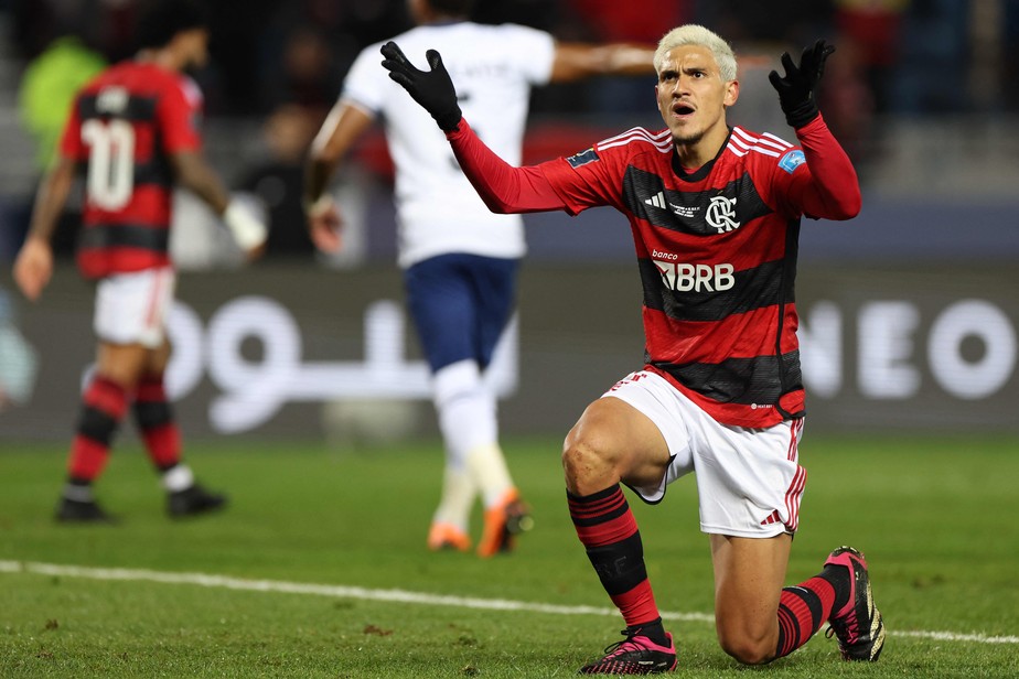 Pedro marcou dois gols na semifinal, mas não impediu derrota do Flamengo na semifinal contra o Al Hilal, no Mundial de Clubes